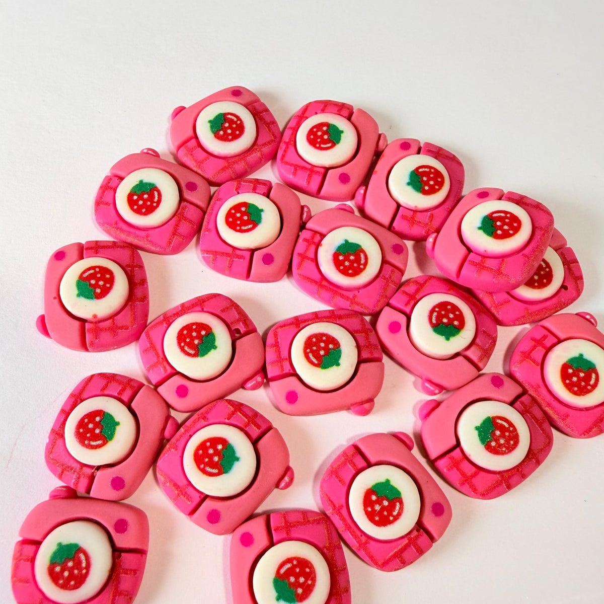 Strawberry Camera Charms for DIY Crafts）